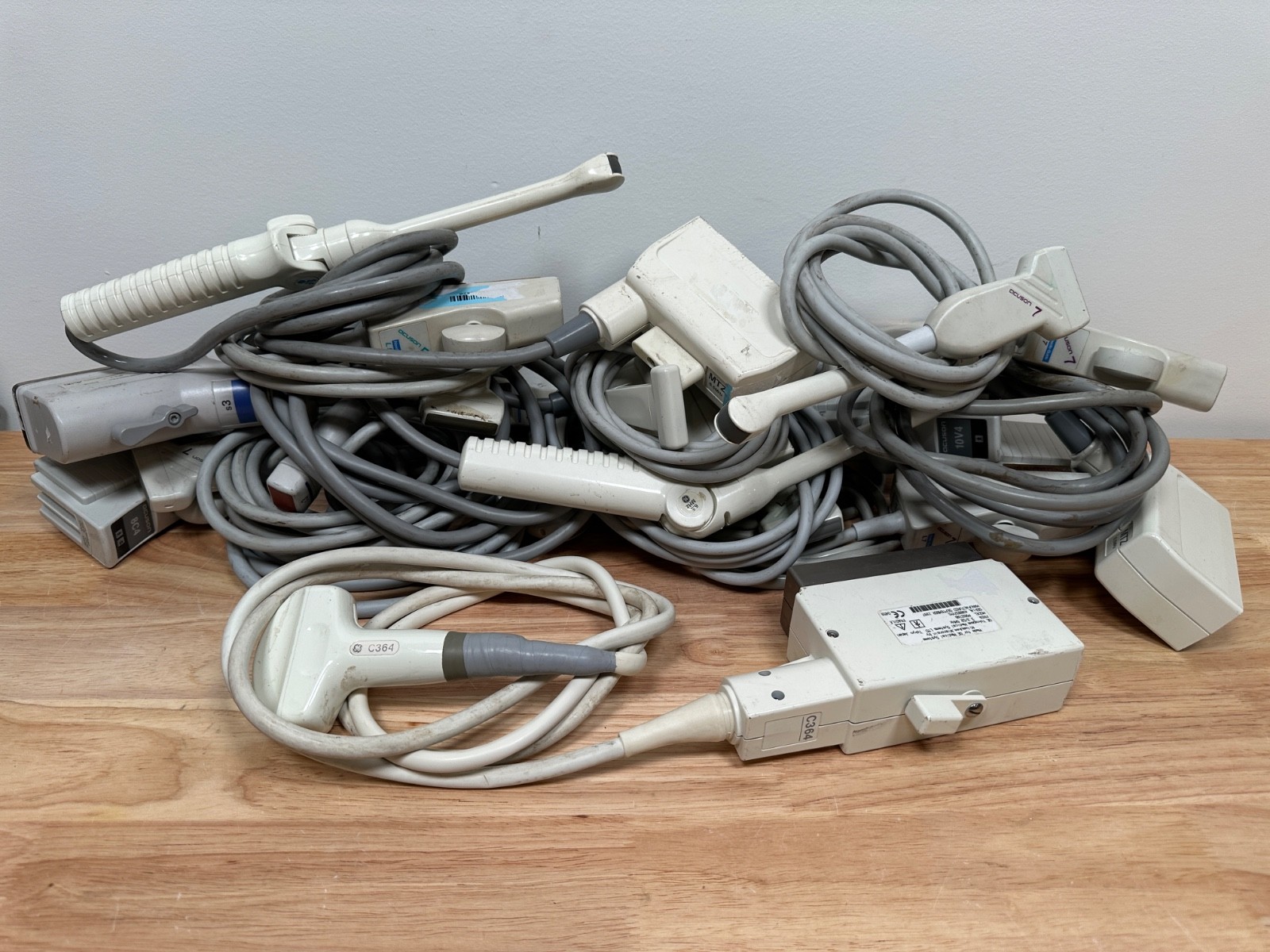 LOT OF FOURTEEN (14) Philips/GE/ACUSON Ultrasound Transducer Probes - Fast Ship!