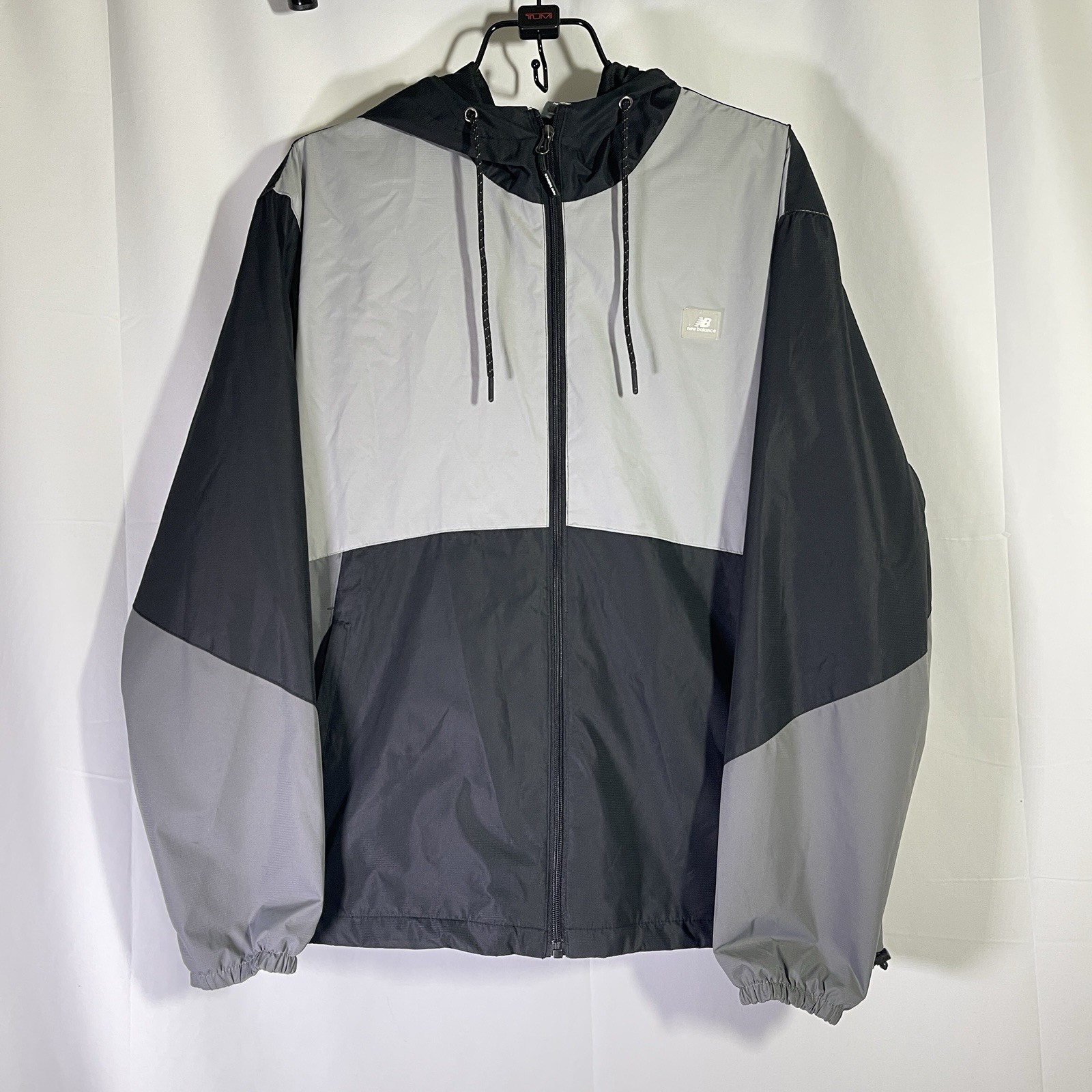 New Balance Gray NB Dry Full-zip Lightweight Spring Outdoors Jacket Men's L