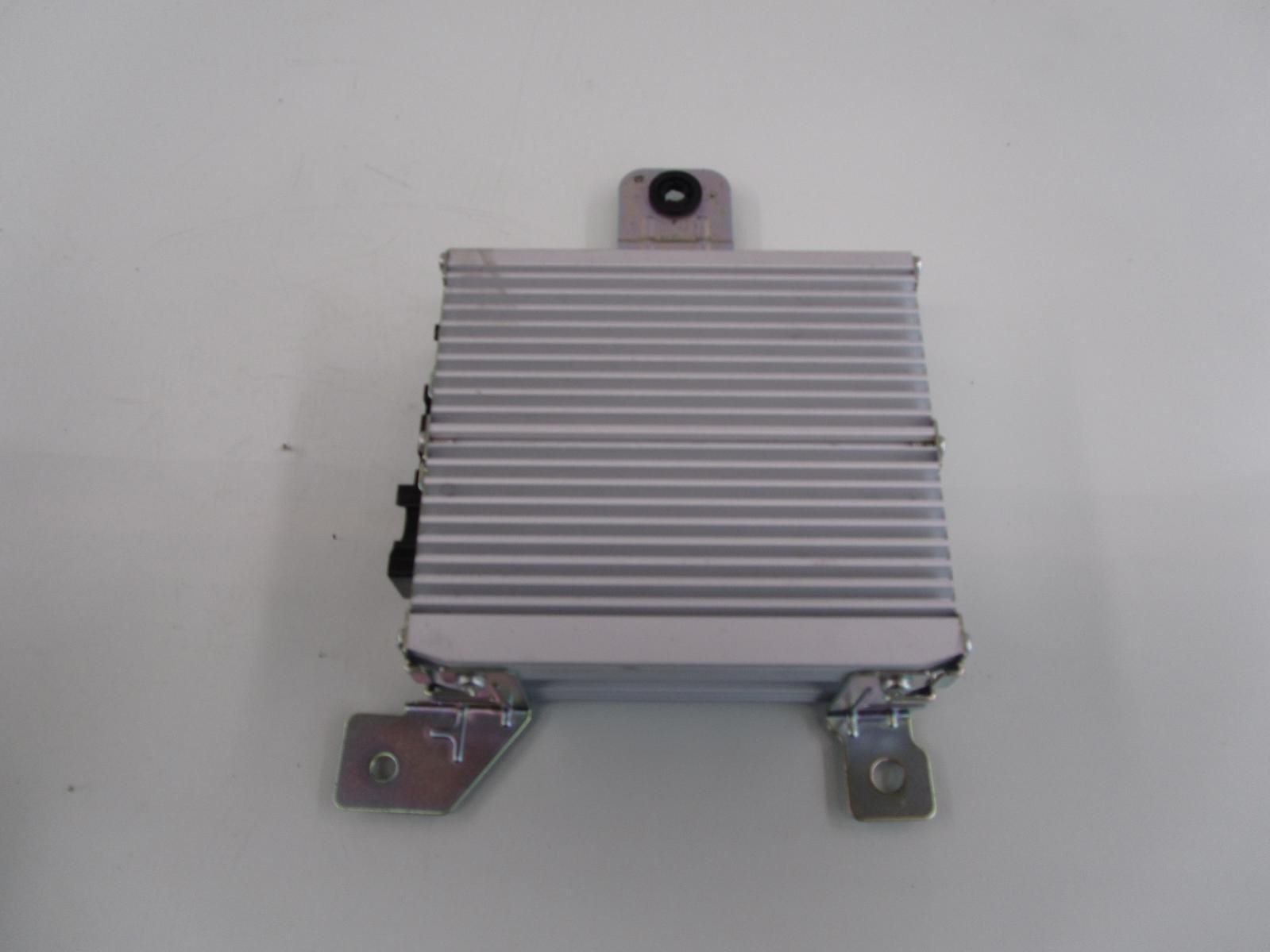 18-20 CHEVY EQUINOX Active Noise Body Control BCM Module 84301357