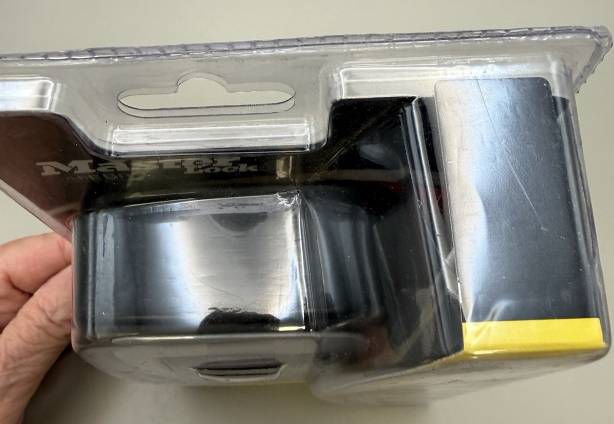 Master Lock 5401D Wall Mount Lock Box Holds 5 Keys-Combination Dials-New Sealed