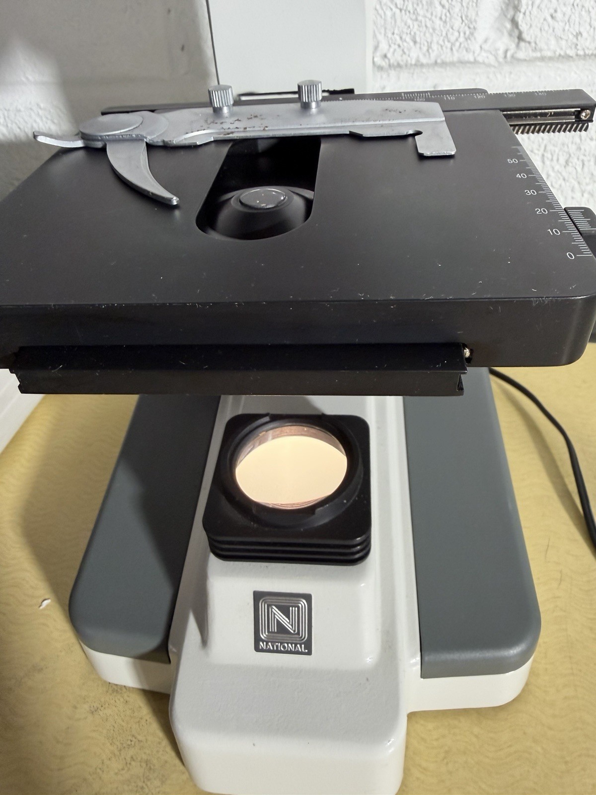 National DC3-163 Digital Microscope - Binocular Head