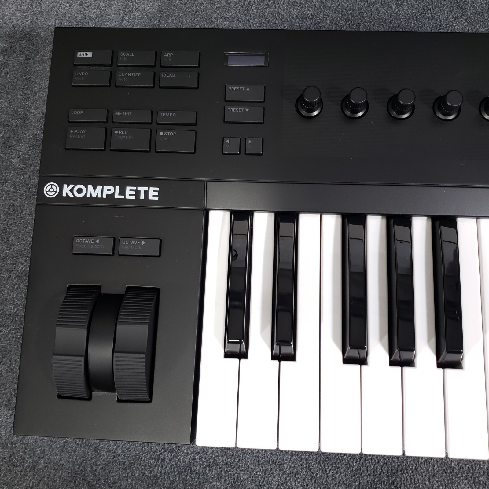 Native Instruments Komplete Kontrol A25 MIDI Keyboard Controller Semi-weighted