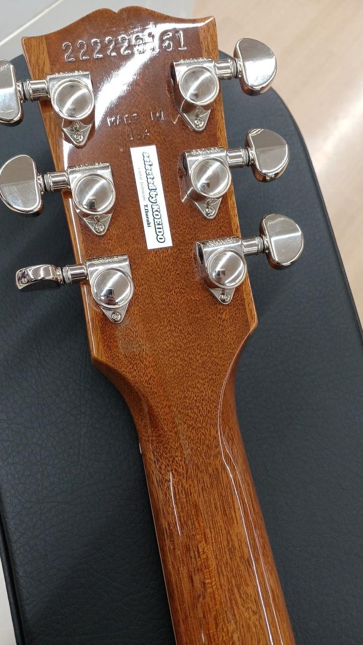 GIBSON LES PAUL LASSIC electric guitar
