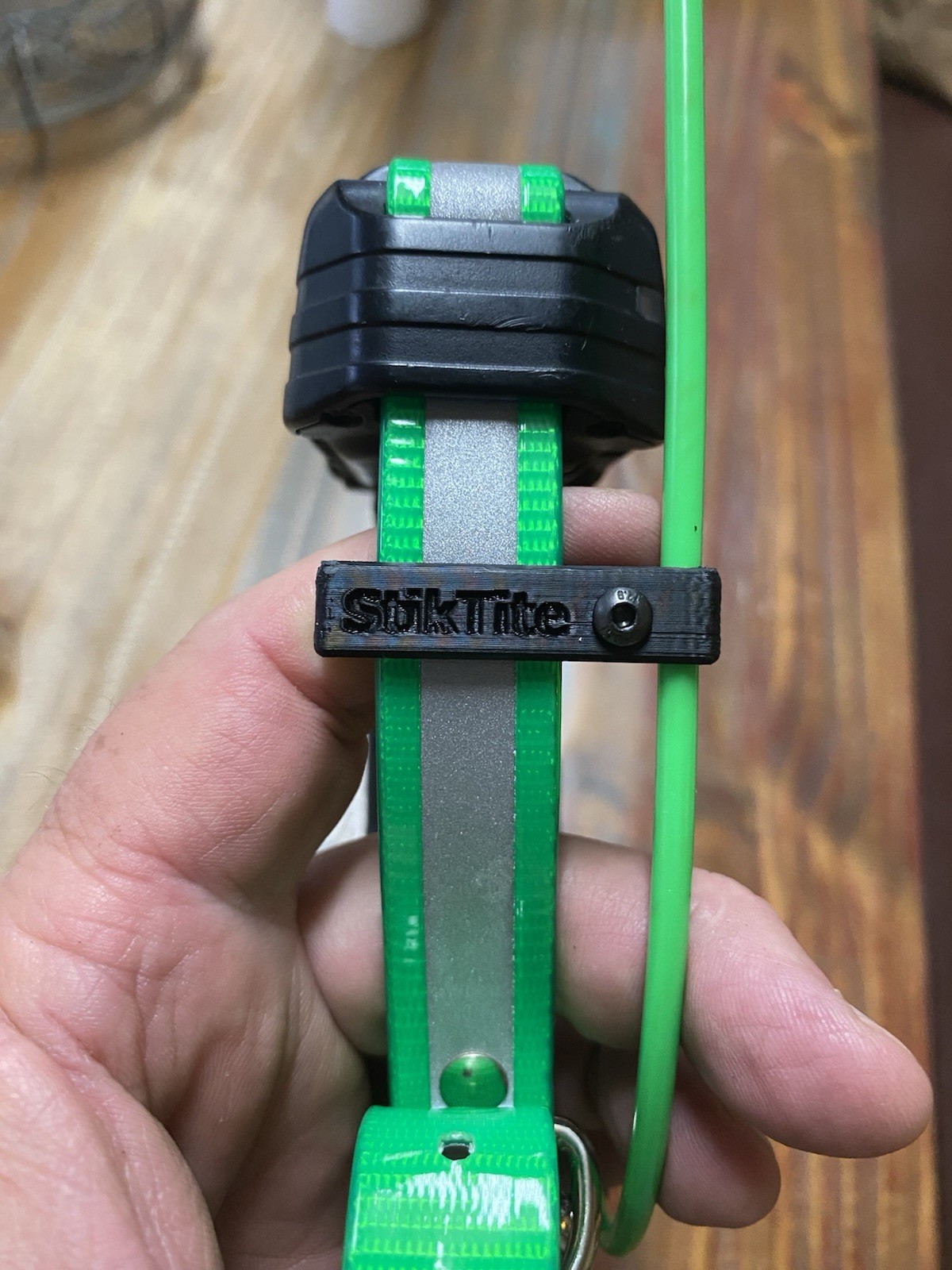 StikTite Antenna Positioning Clamp For 1" Wide Track/Train Collars