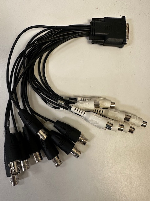 AVRER / AVERMEDIA DVI cable for Capture cards ( 8 AUDIO and Video Inputs )