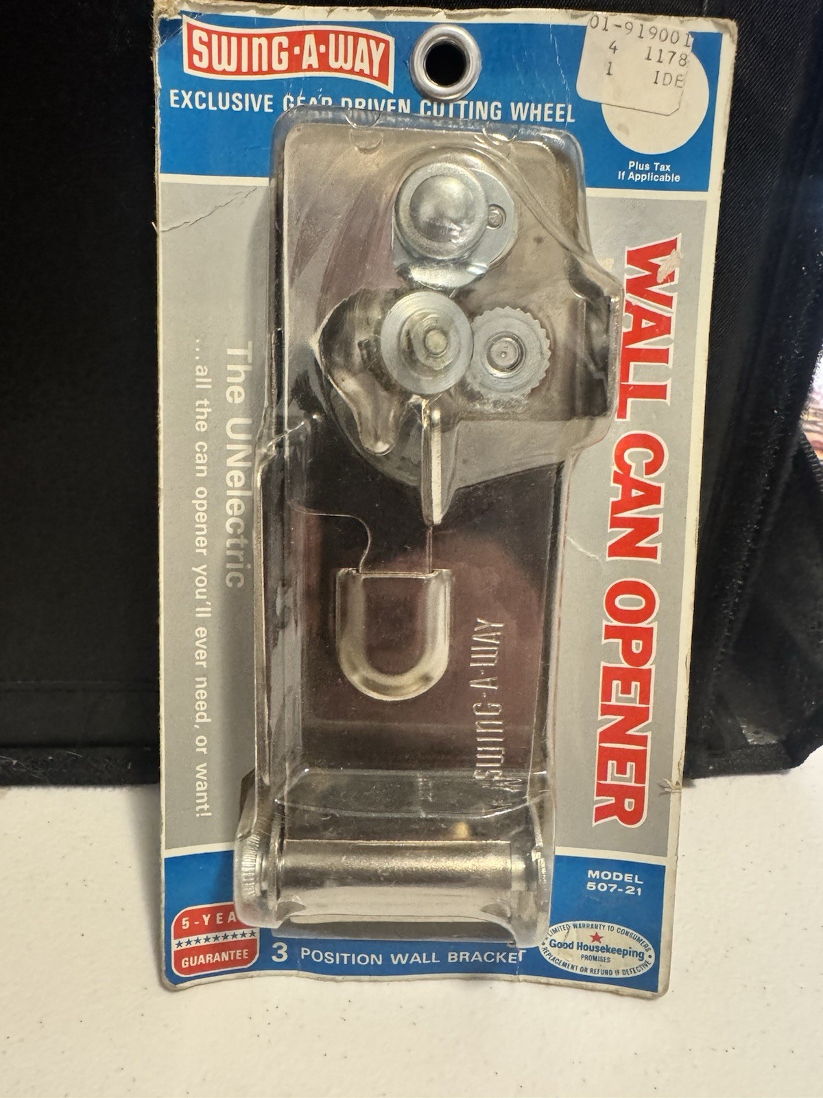 Vintage SWING-A-WAY Can Opener 507-21 Gear Driven Manual Wall Mount