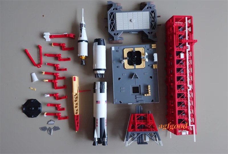 1/400 Saturn-5 Launching Tower Frame Crawler Set Rocket Painted Model Toy Gifts