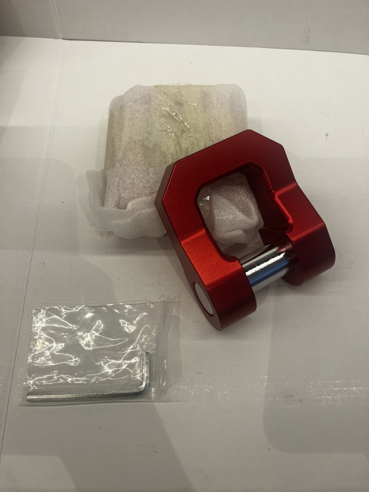 RENO ¾” D Ring Shackles P10 Red