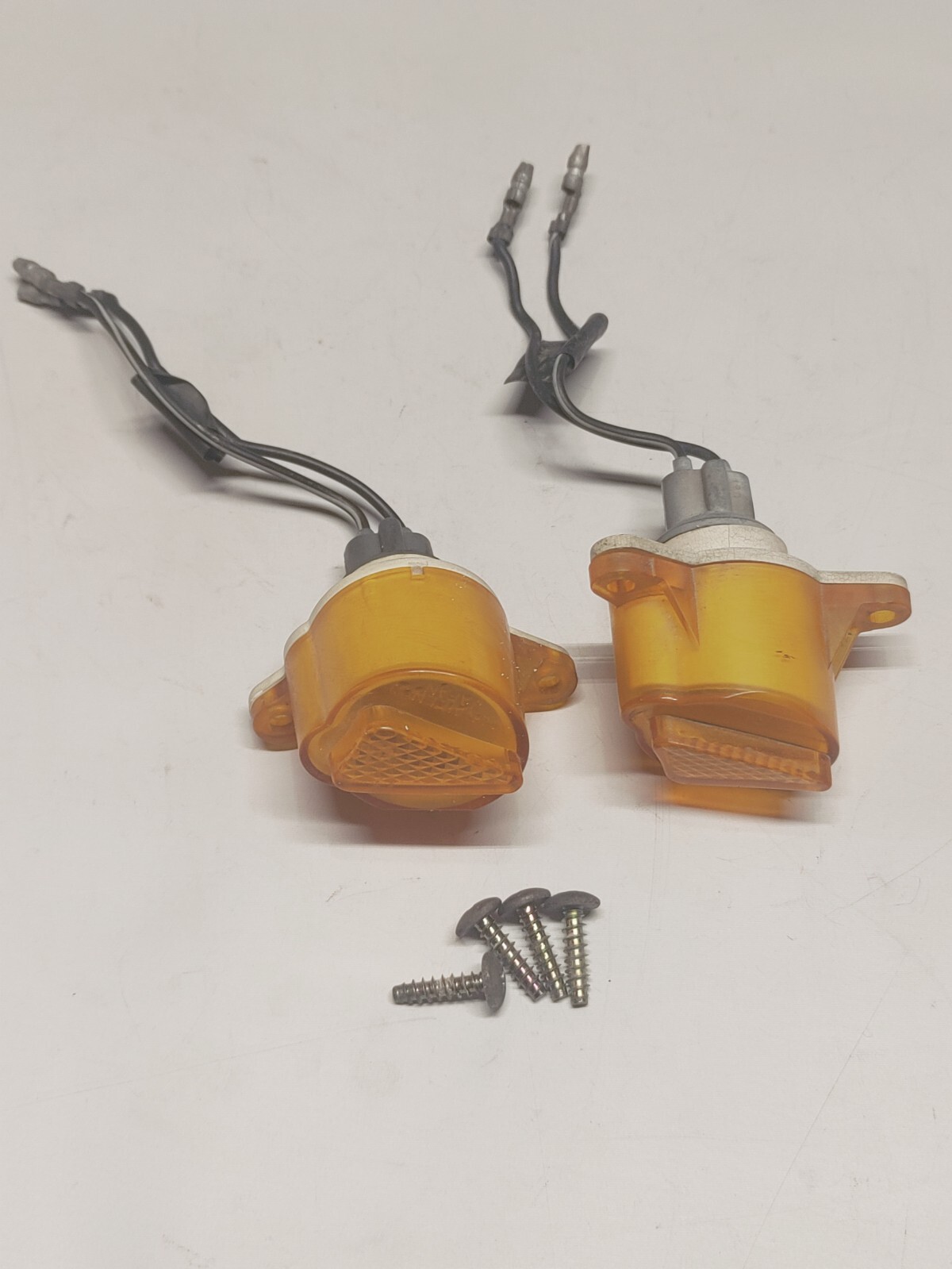 1989 to 1997 Suzuki GSX750F Katana Dash Turn Signal Indicator Lights