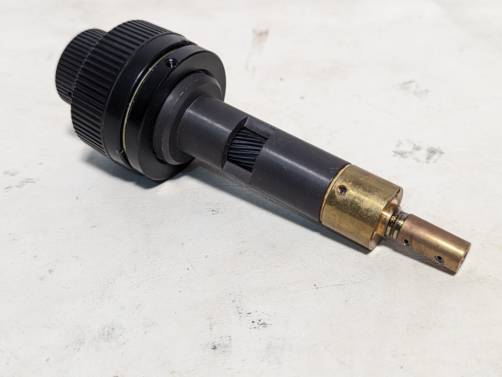 Microscope fine focus control as pictured
