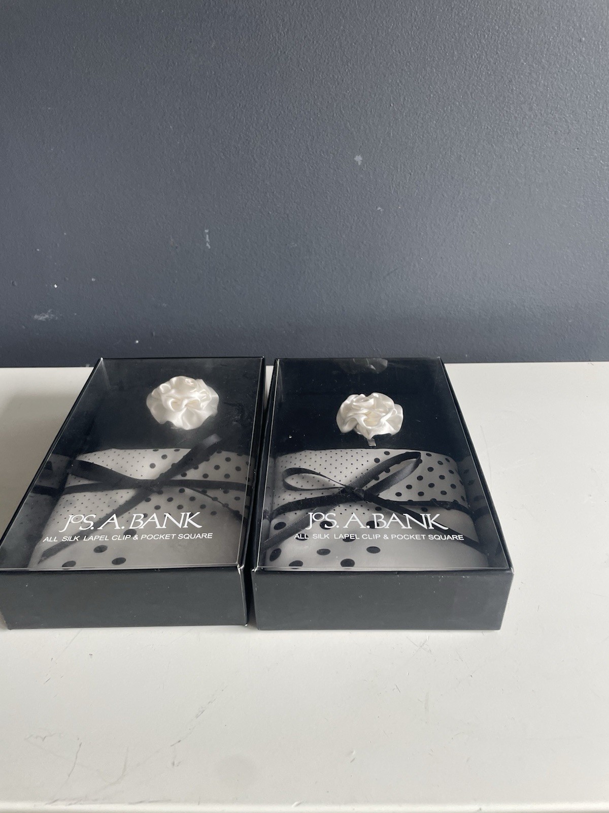 Jos. A. Bank Silk Lapel Flower Clip & Polka Dot Pocket Square Gift Set Lot of 2