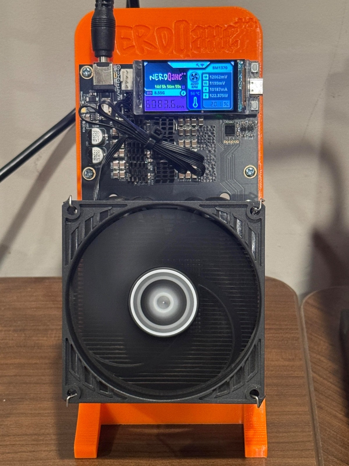 Bitcoin Lottery Miner NerdQaxe++ 6TH/s BM1370 ASIC BTC Solo Miner