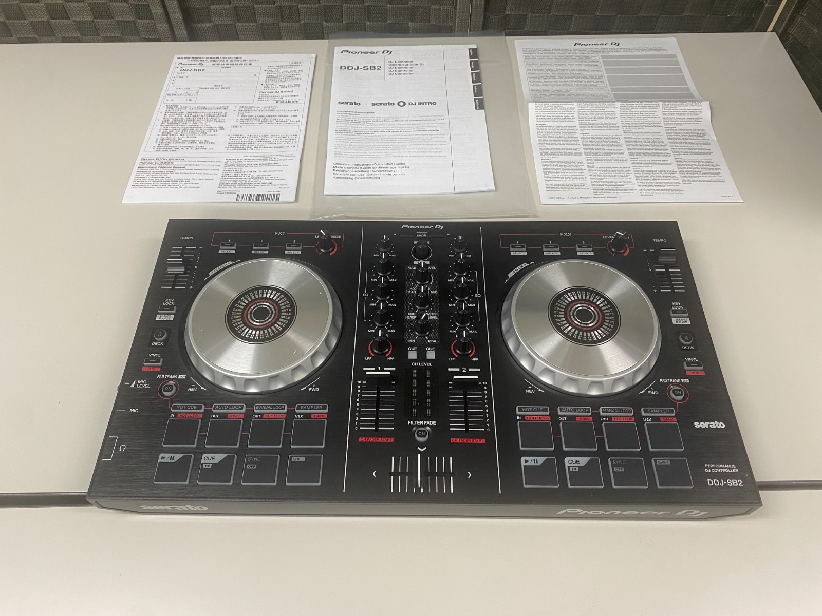 Pioneer DDJ-SB2 PERFORMANCE DJ CONTROLLER Very Good OD