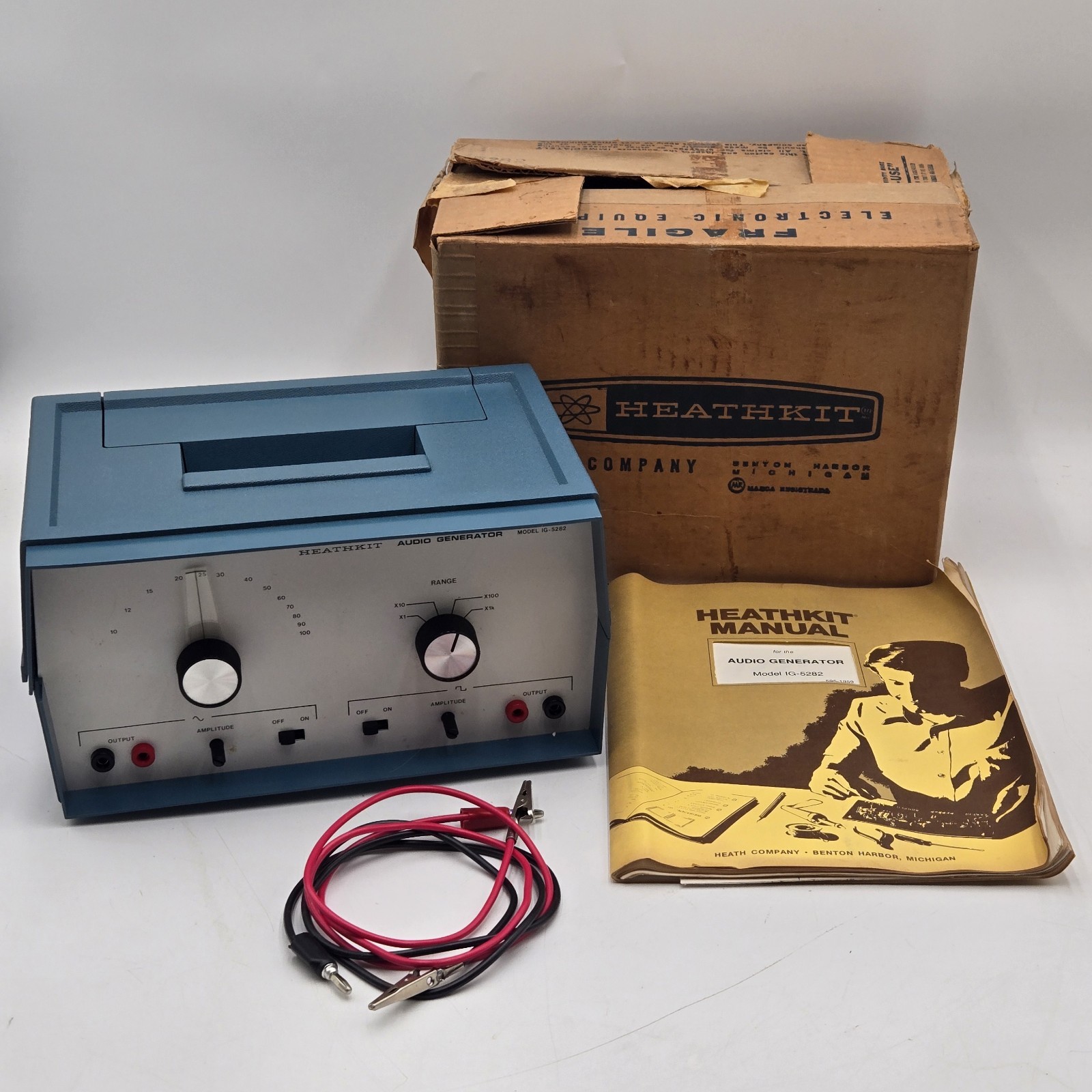Heathkit Audio Generator Model IG-5282 w/Manual, Cables, Original Box - Untested