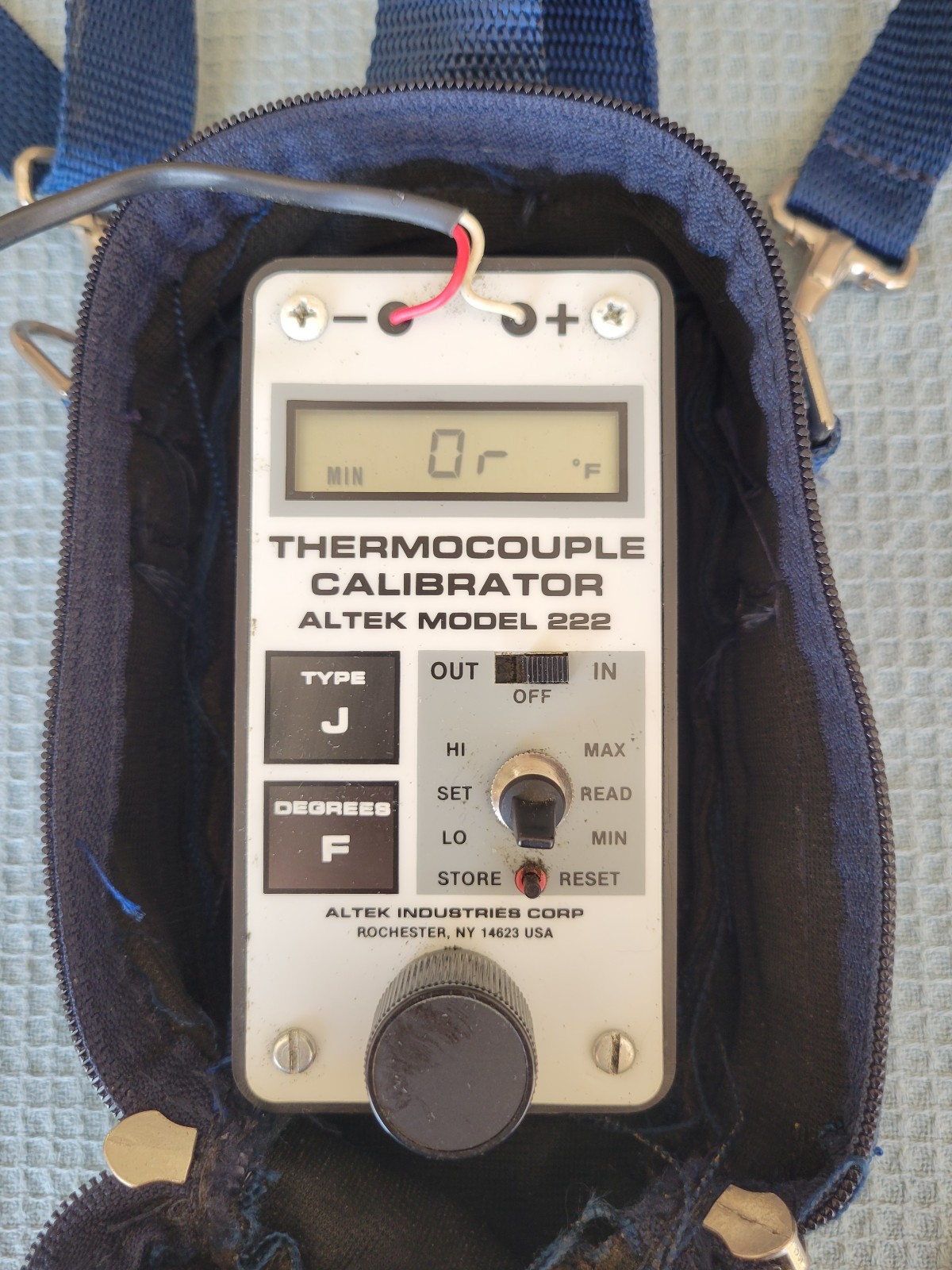 Altek Model 222 Thermocouple Calibrator Type J Fahrenheit w/ carry case