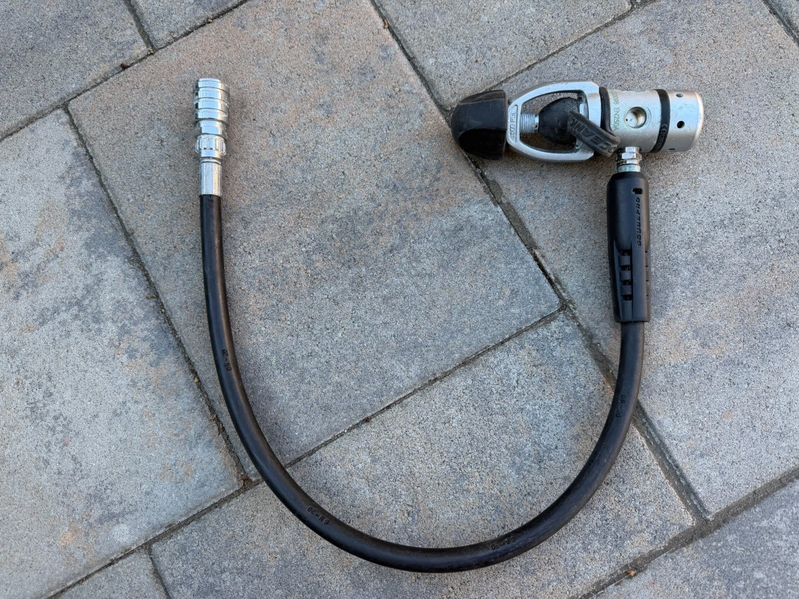 Oceanic Scuba Dive Regulator  & Inflator Hose