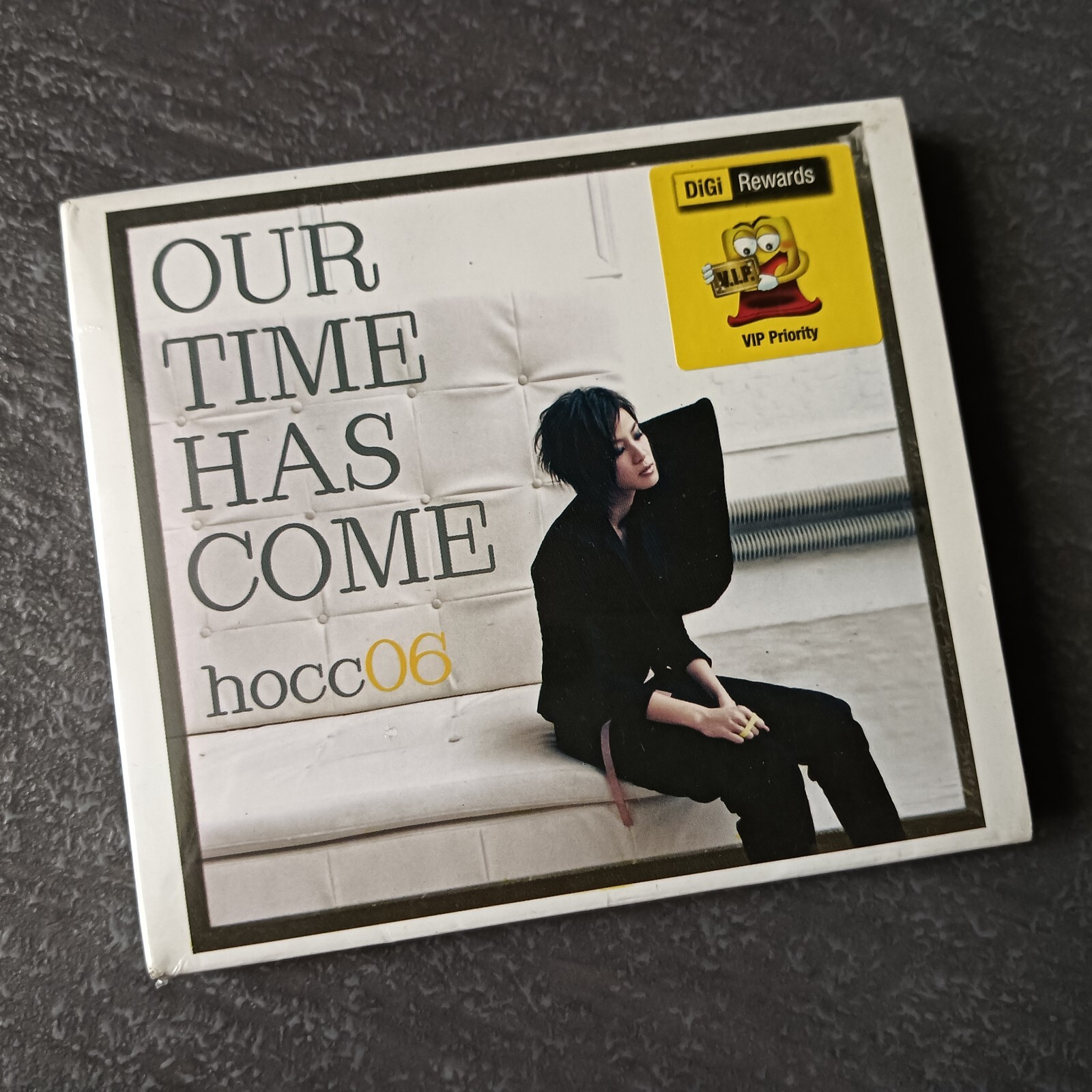 B- Denise Ho 何韵诗 hocc06 =Our Time Has Come= 马来西亚版 未拆 CD Malaysia Sealed