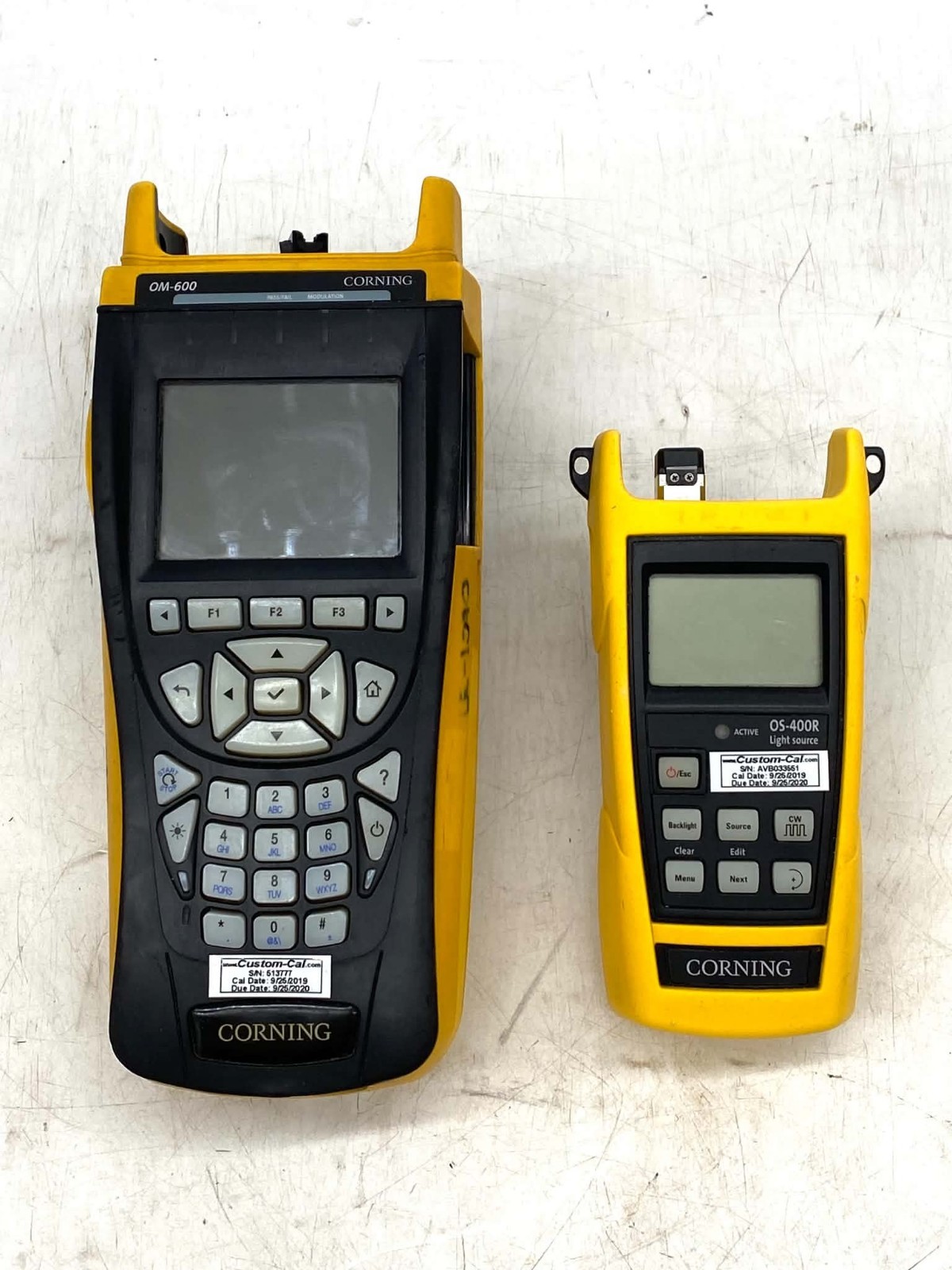 Corning OM-600 Fiber Power Meter OM-610-MOD-C and Corning  OS-400R Light Source