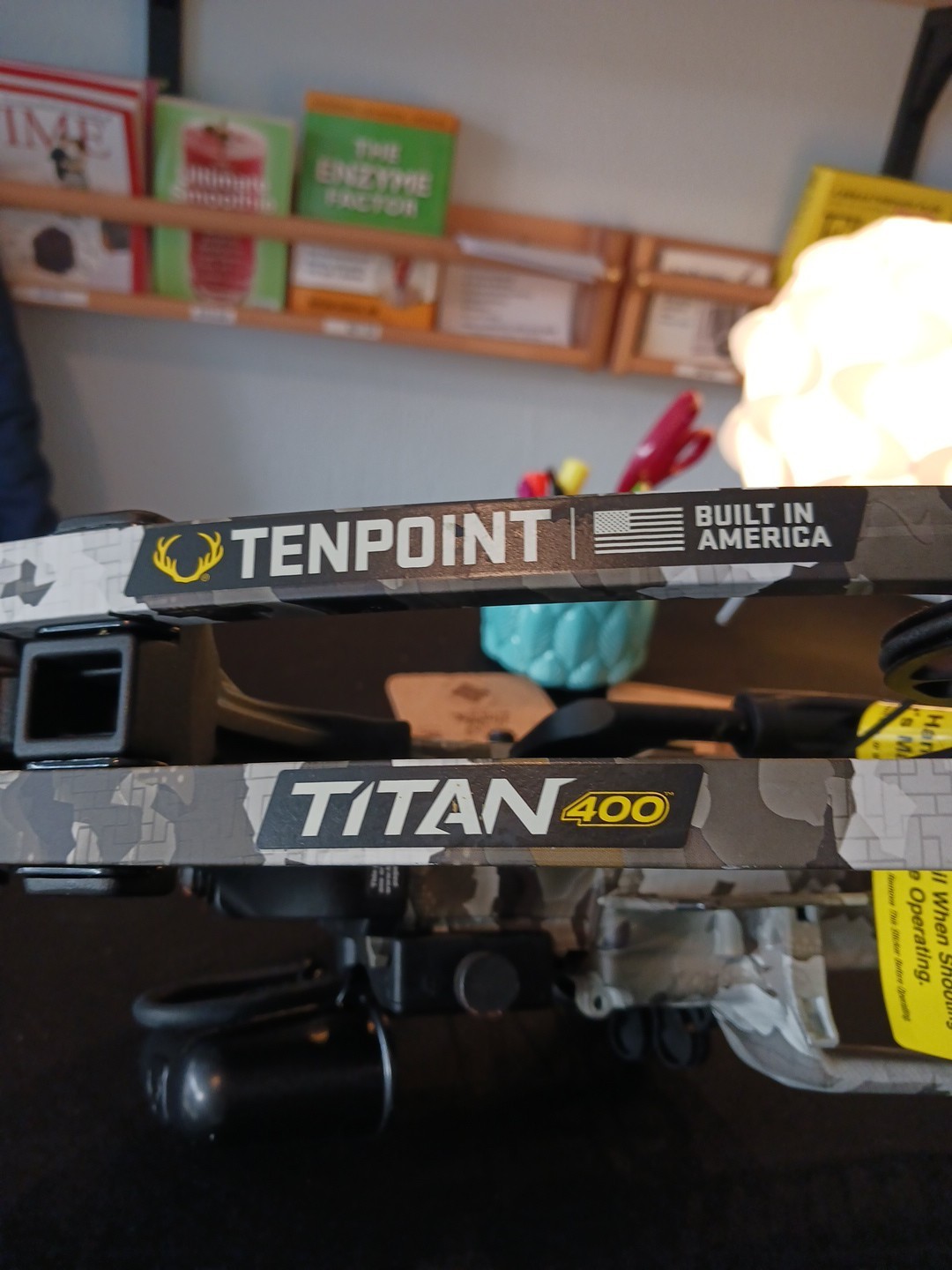 TenPoint Titan 400 Compact Profile Crossbow Pro-View 400 Scope Hunting