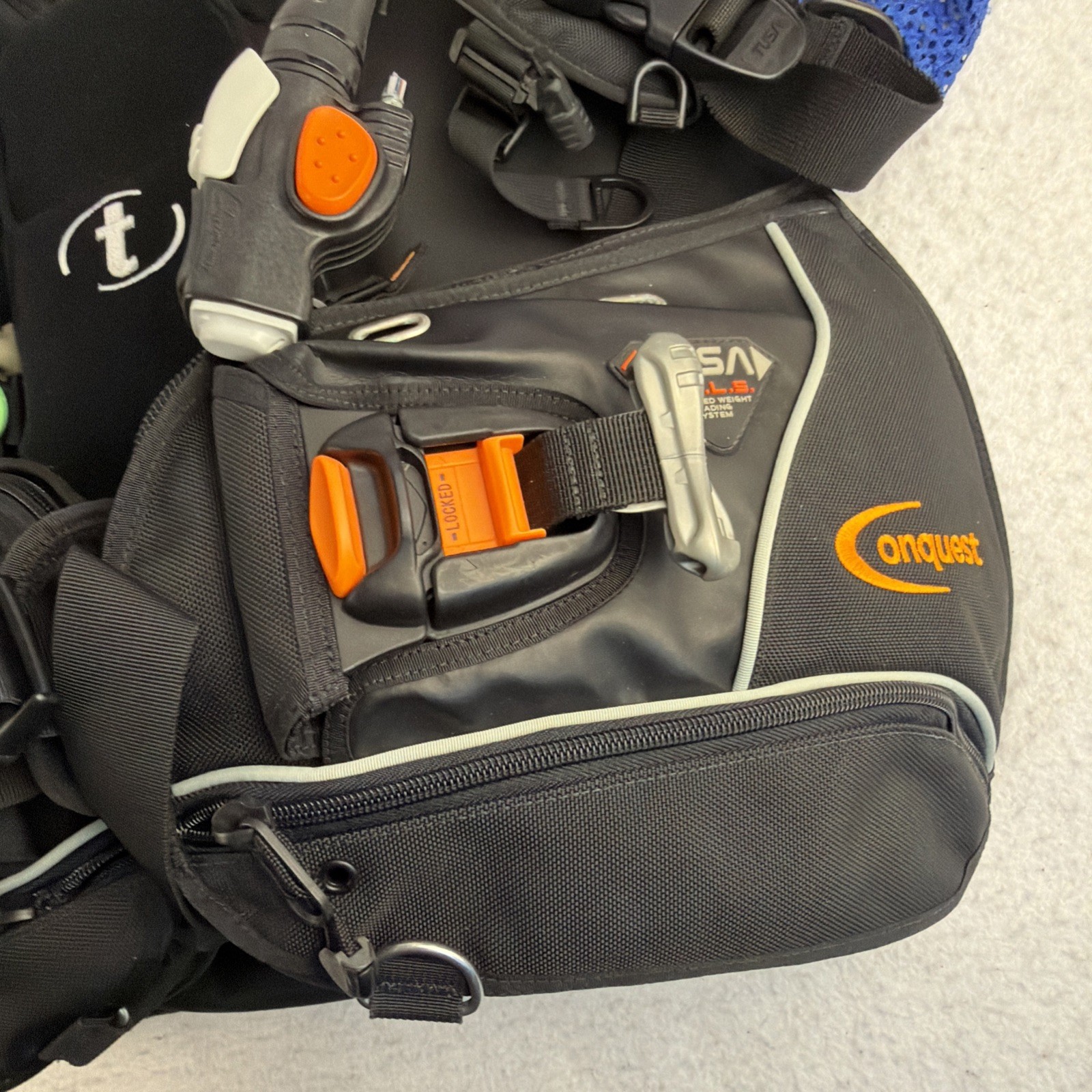 Tusa Conquest Scuba Diving BCD Excellent Condition