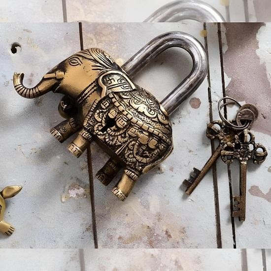 Elephant Lock with Keys Showpiece Figurine/Door Lock/Animal Design Padlock
