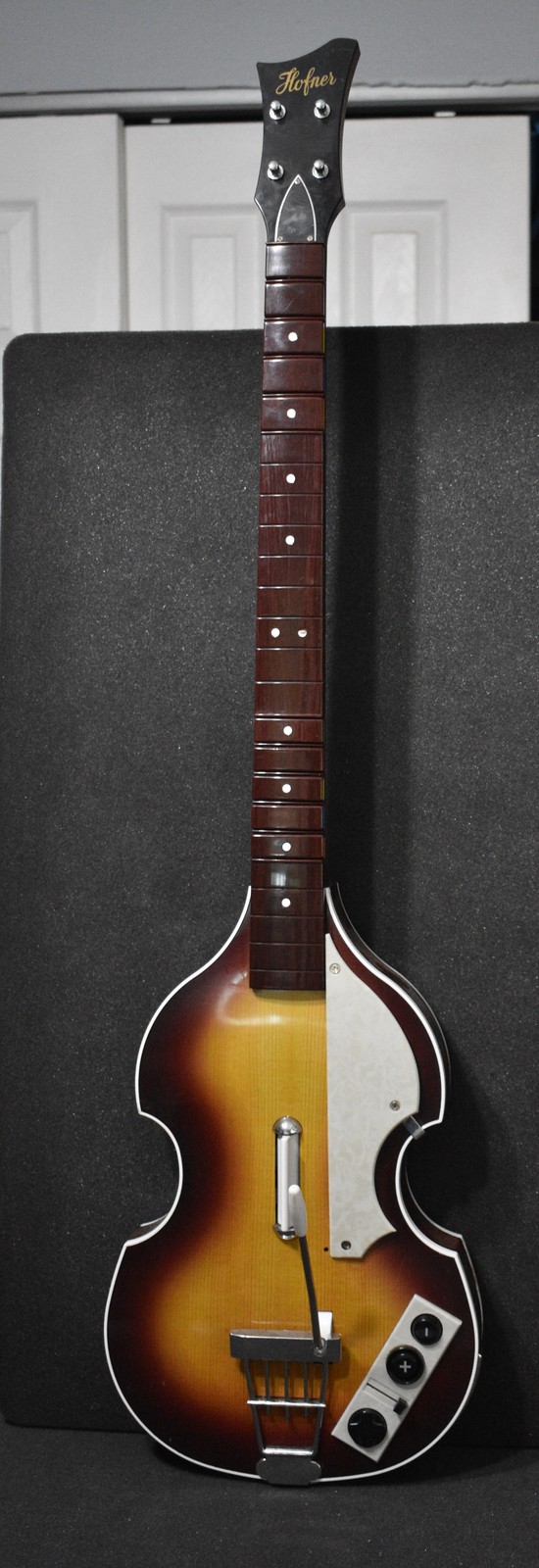 Rock Band Harmonix Hofner Violin Bass Style Guitar Controller NWG153 No Dongle