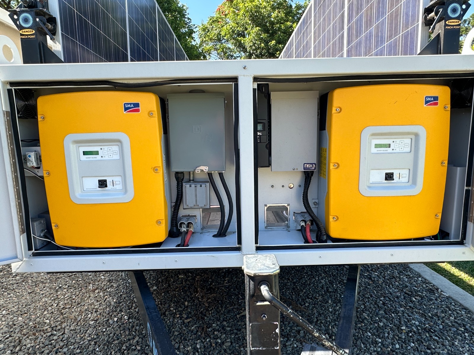 DC Solar Trailer - 2,400W