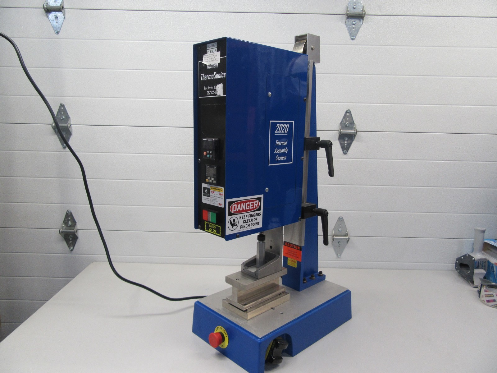 Toman TAS 2020 Thermoplastic Heat Staking Thermal Assembly System Press