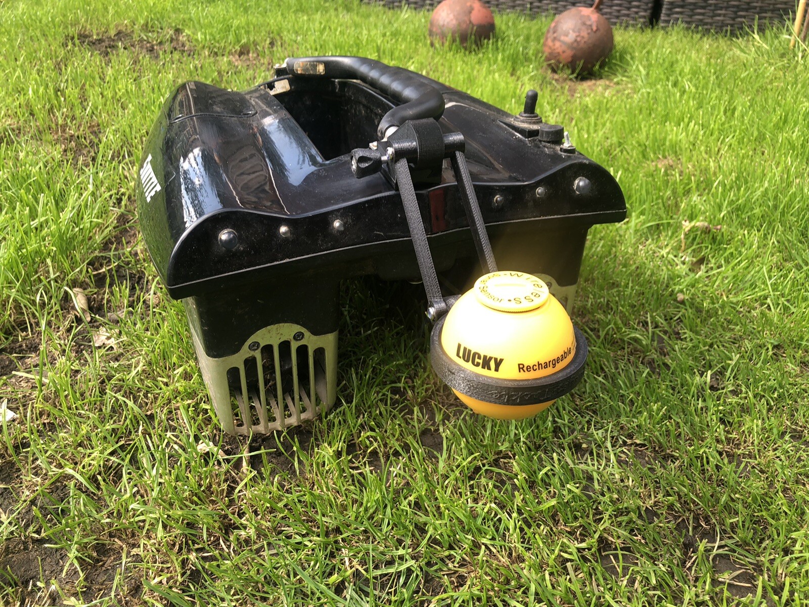 Lucky Round Sonar Fish Finder Bracket Mount waverunner Carp Fishing wireless