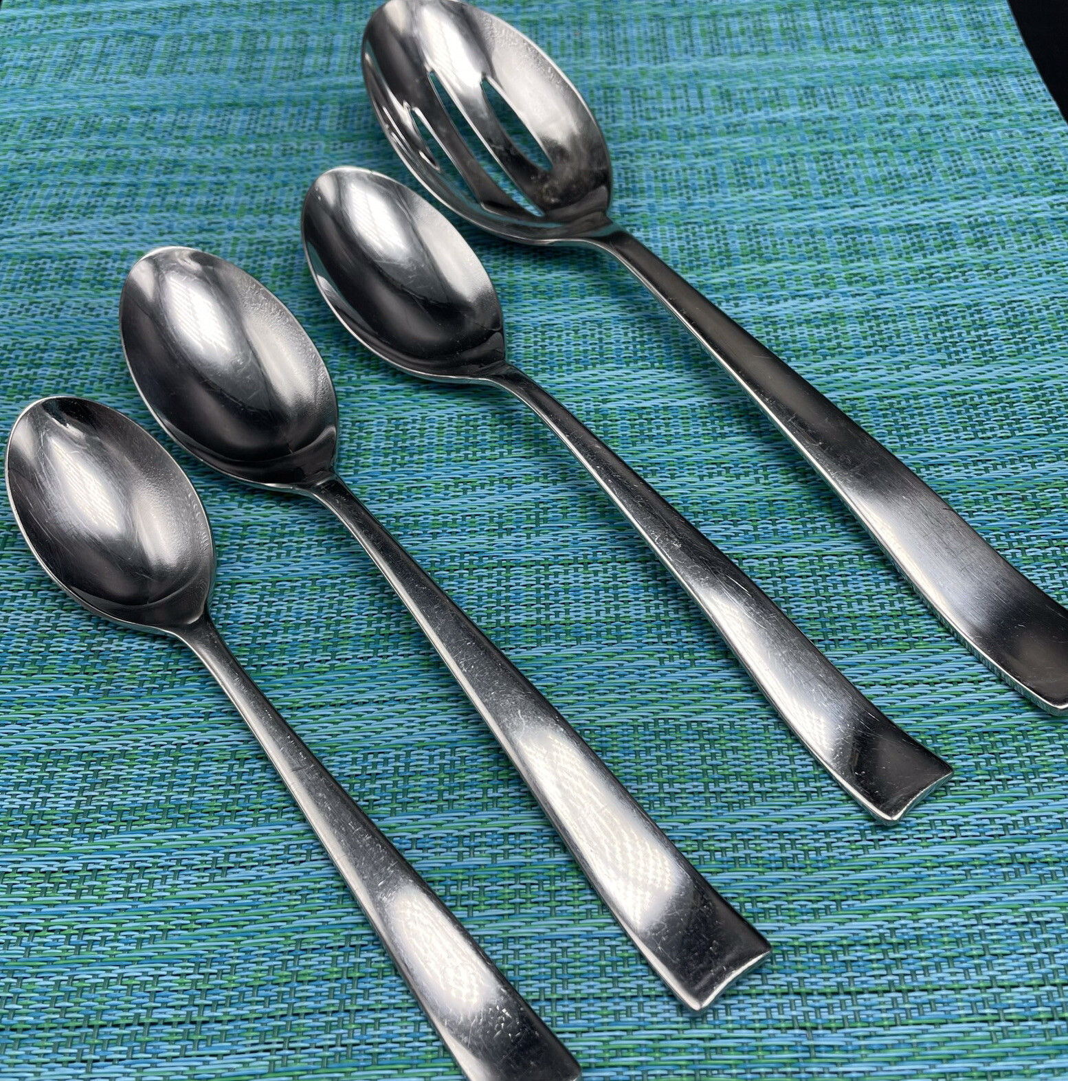 4 Gourmet Settings Spoons - Unknown Pattern -  Slotted Serving 2 Soup 1 Teaspoon