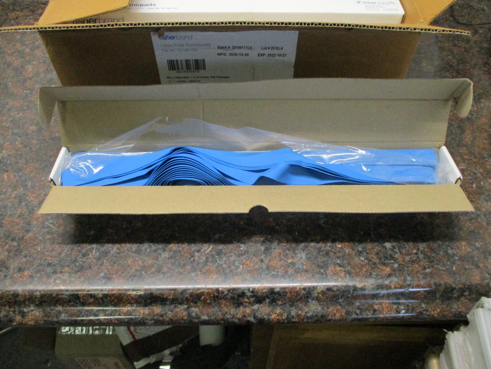 LOT OF 800 Fisherbrand Polyisoprene Tourniquets 1" X 18"  19-156-103