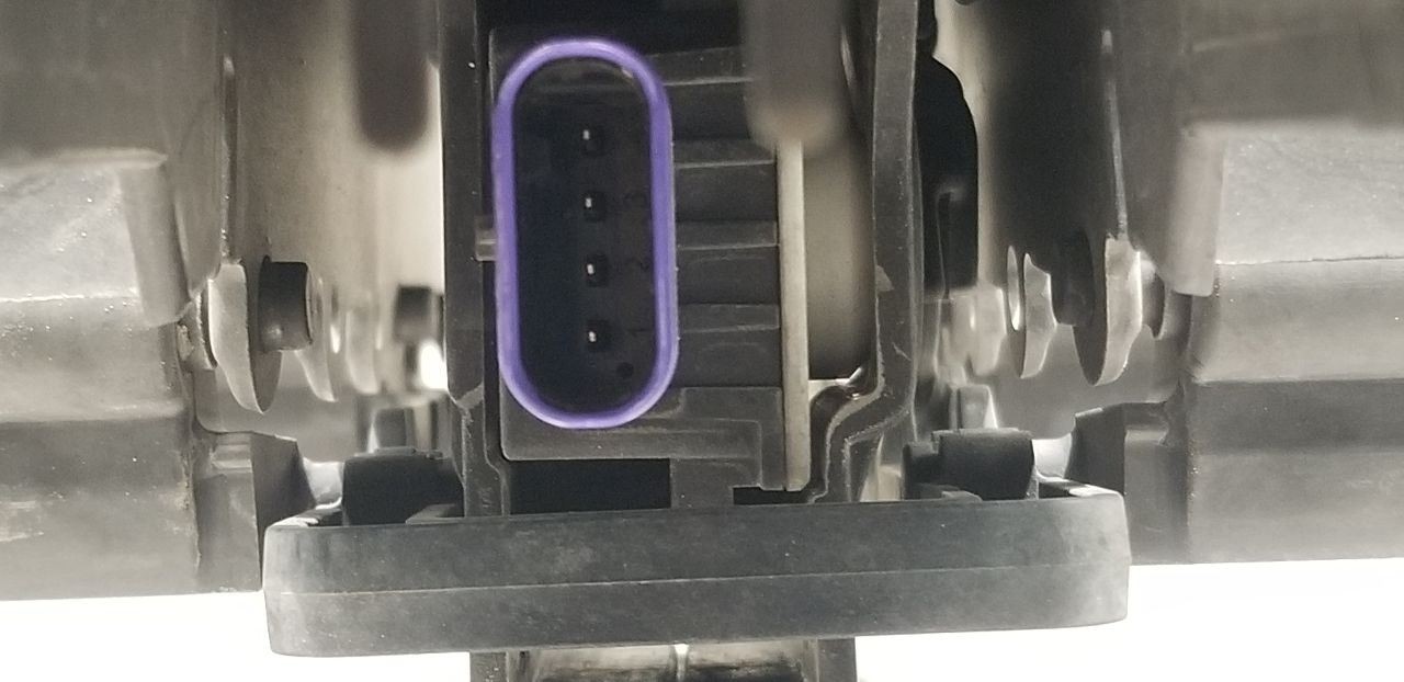 15 DODGE RAM 1500 AIR SHUTTER 3.0L