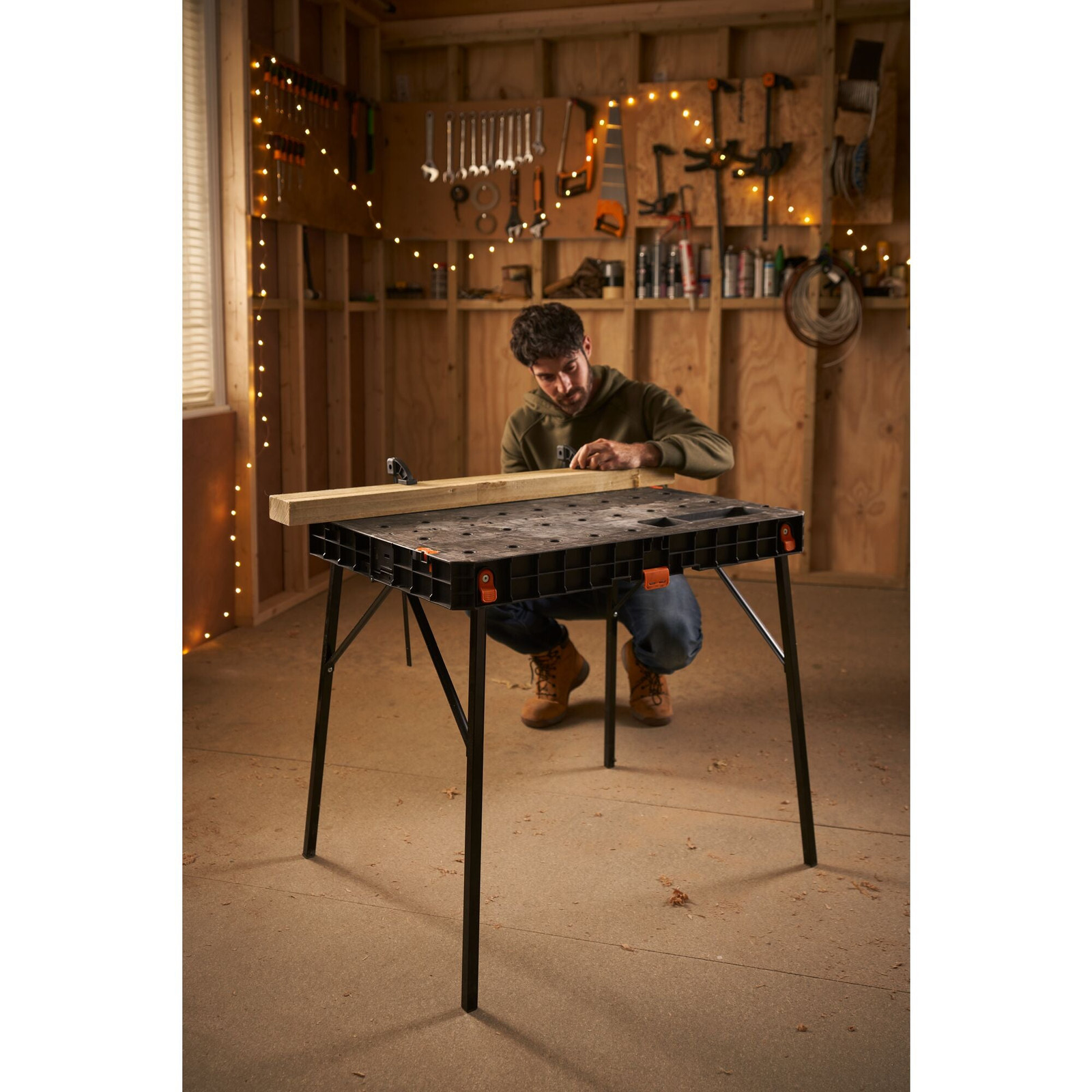 BLACK+DECKER Foldable Workbench - BDST11552