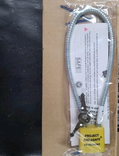 Project Child Safe ~ Cable Gun Lock with 2 Keys New in Original Package