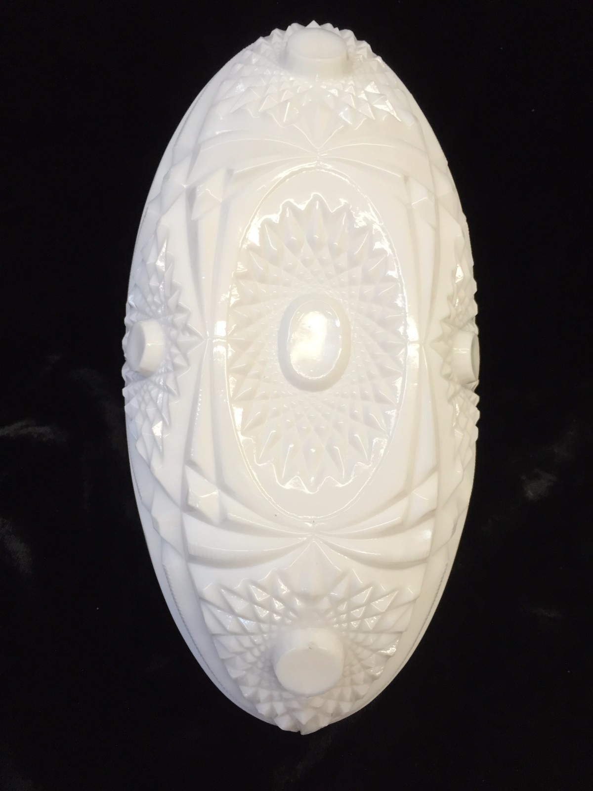 Milk Glass Basket w/Sawtooth Rim