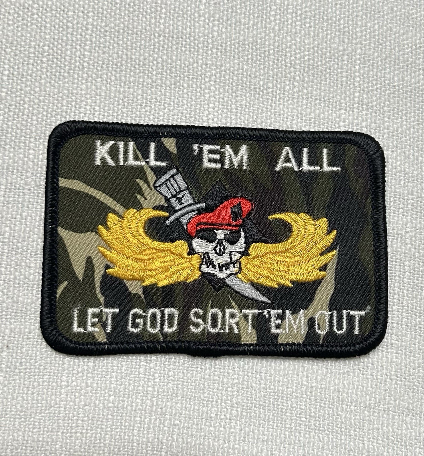 Vietnam Red Berets Kill Em All Patch - Sew Or Iron On