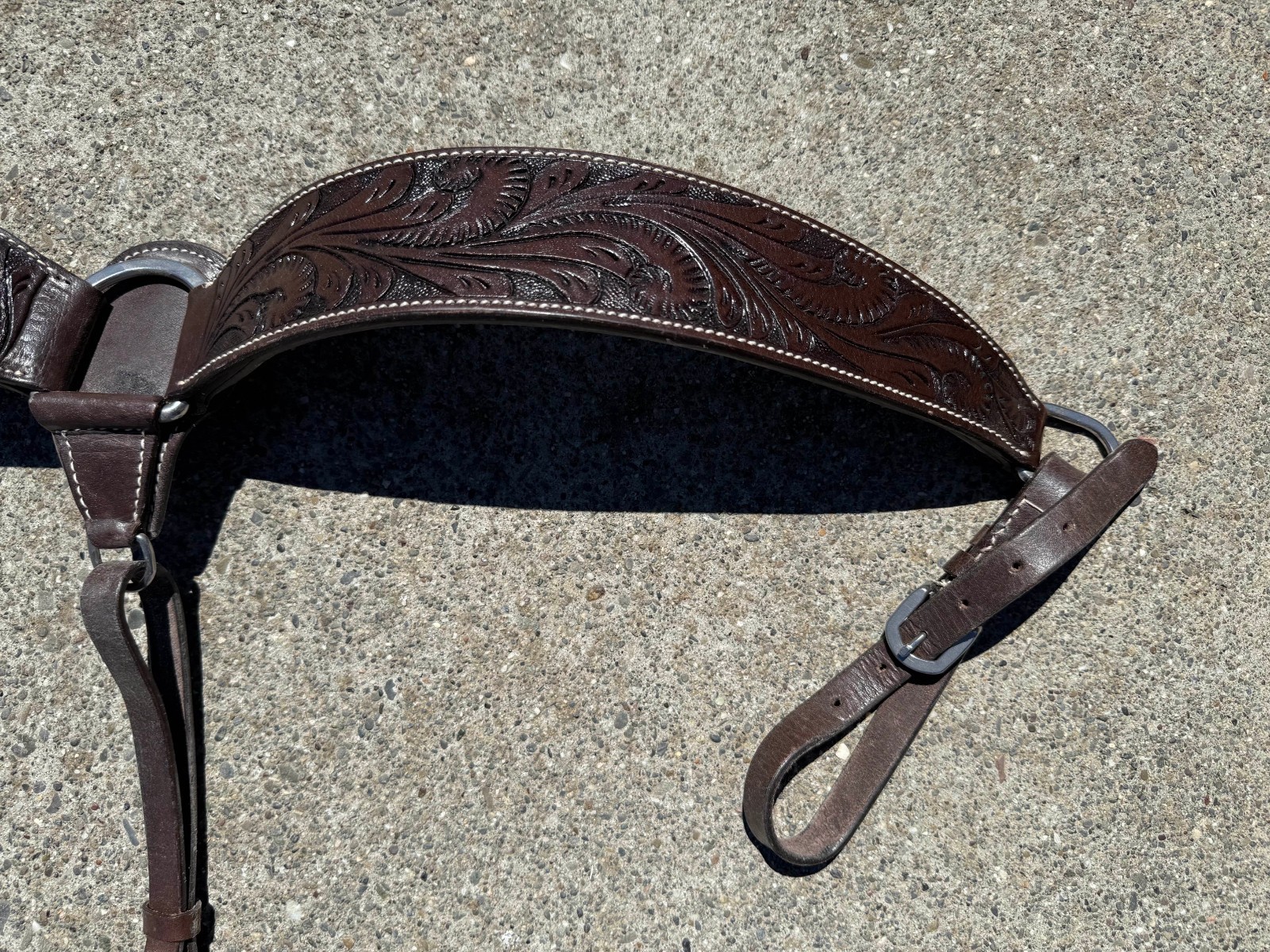 Schneiders Apache Breastcollar Dark Oil Adjustable