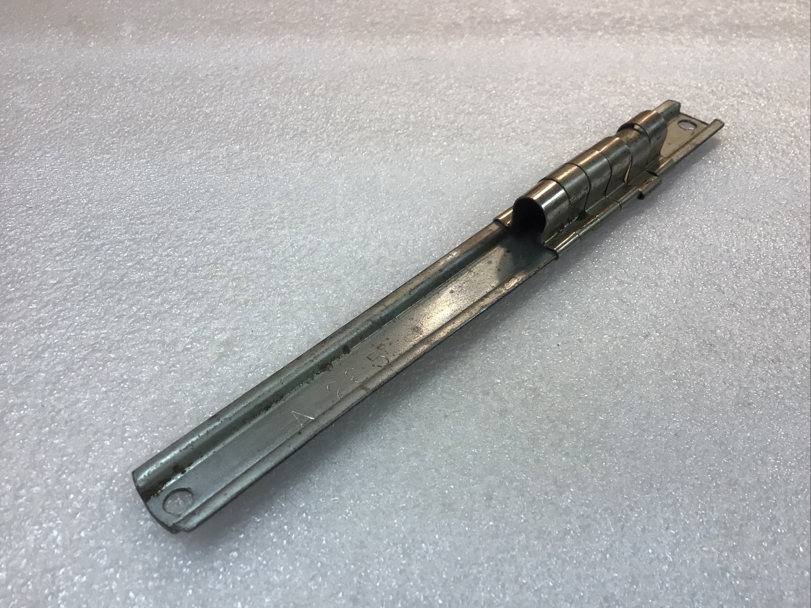 Snap On Tools#A265 - 7-1/2” Long, Socket Rail, With -(6) - 3/8” Clips, Nice-USA-