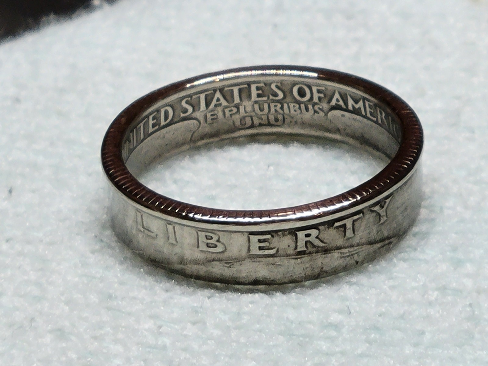 1990 - Size 11 Dated Quarter Coin Ring