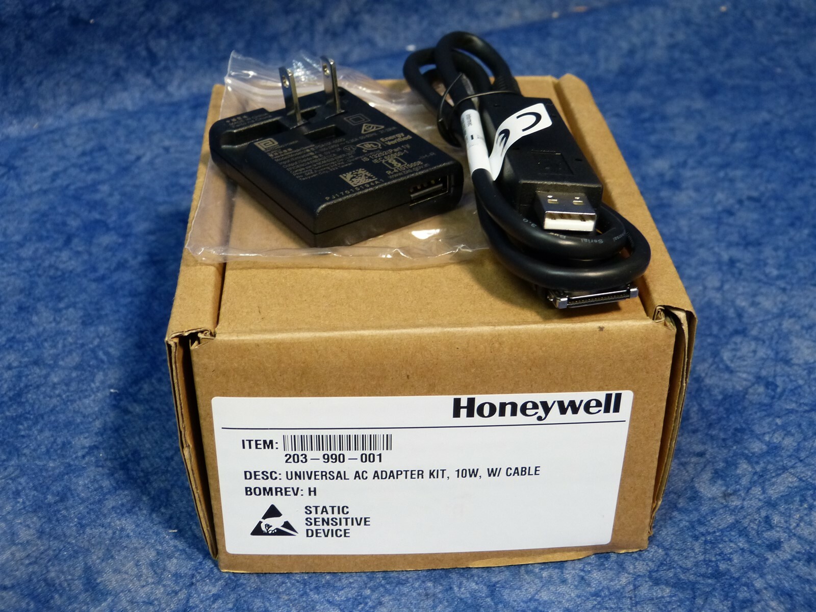 INTERMEC CN70ENI CN70GQ6KN00GG1E10 Mobile Barcode Scanner Computer w Card Reader