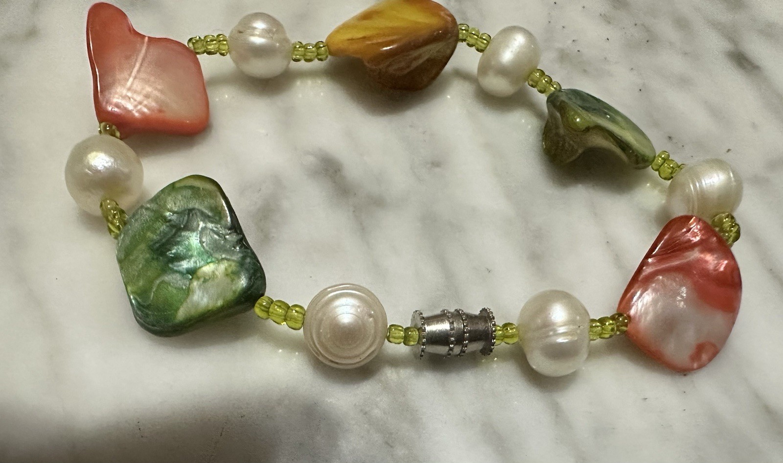 Multicolor Shell and Pearl Bracelet 7.75”