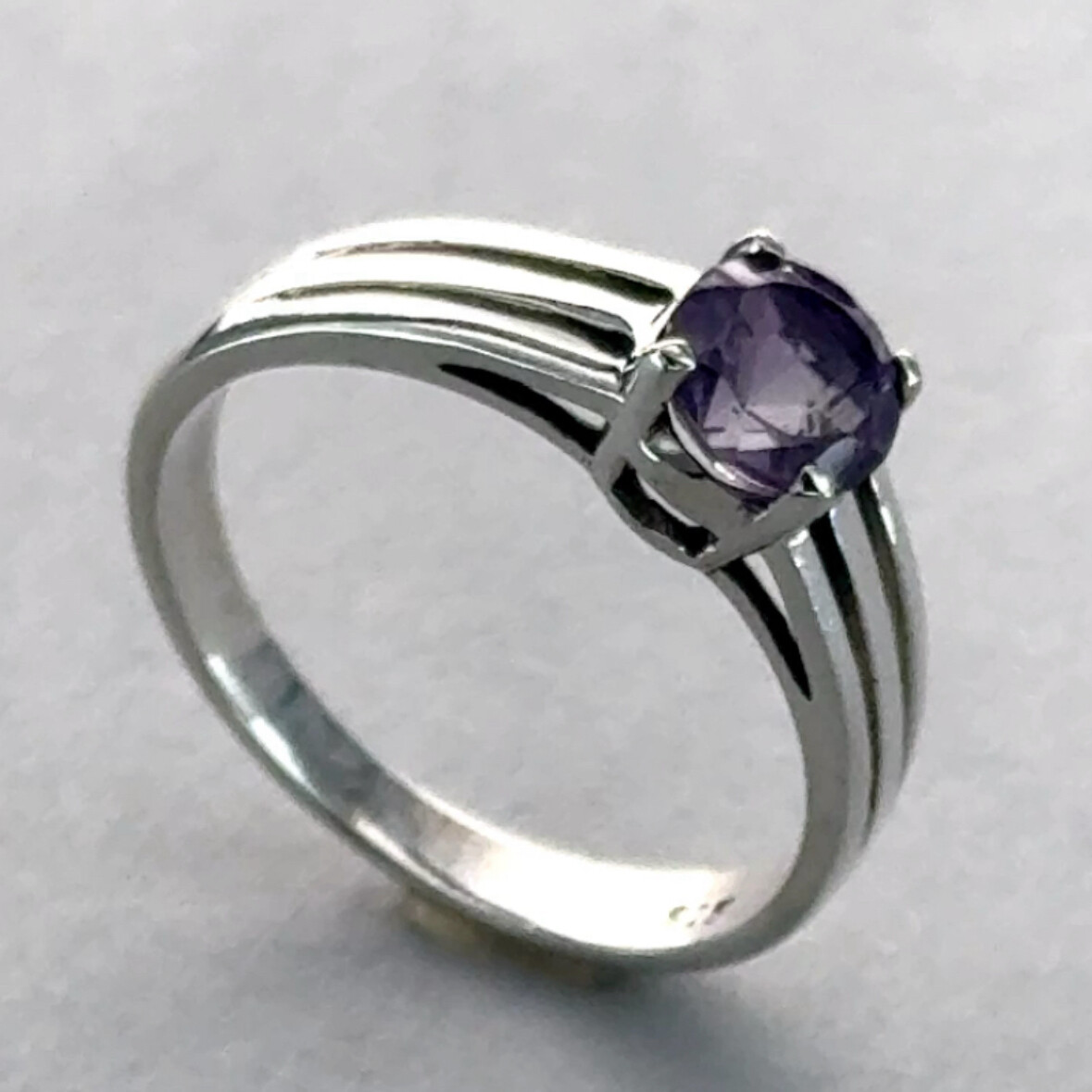 Natural and Round AMETHYST Ring - Multiple Sizes - 925 STERLING SILVER #23e