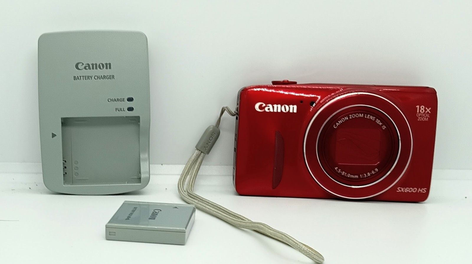 [Near Mint/Charger] Canon Power Shot SX600 HS 16mp 18x Zoom Red Digital Camera