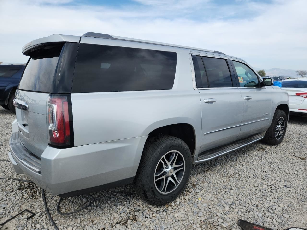 Driver Left Front Spindle/Knuckle Fits 15-20 ESCALADE 2504830