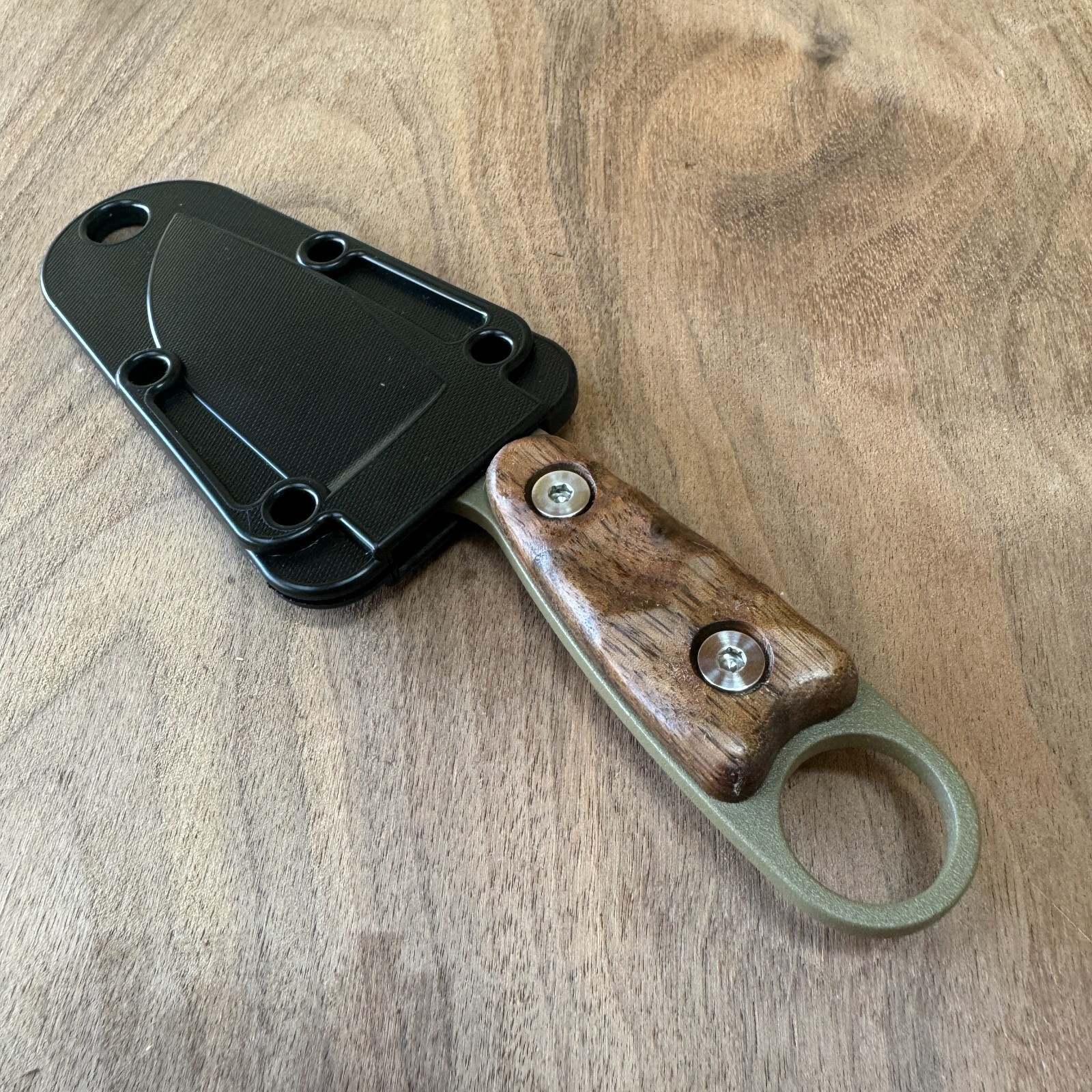 Scales compatible with ESEE Izula knife Walnut