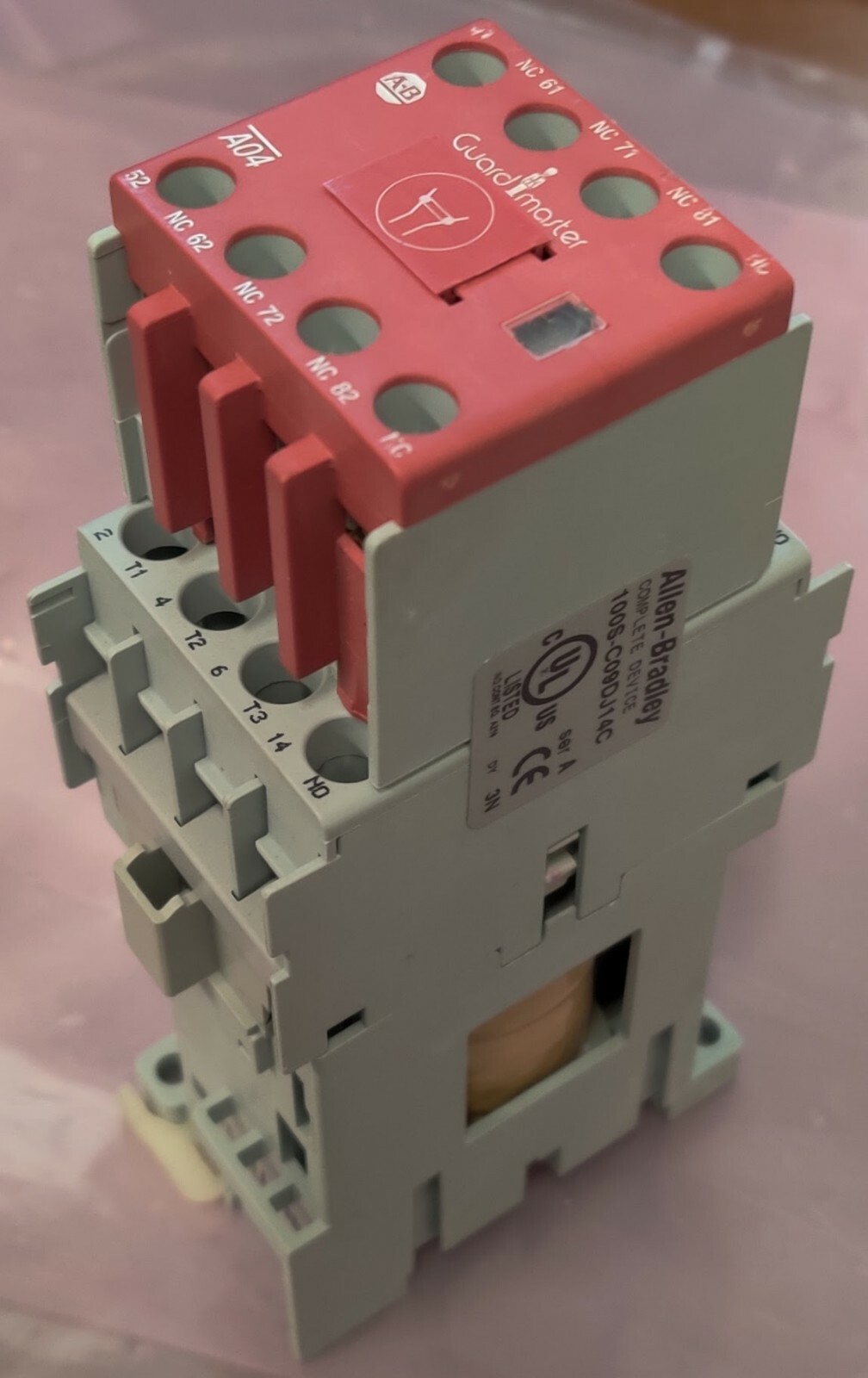 Allen Bradley 24 VDC Contactor Starter 100S-C09DJ14C
