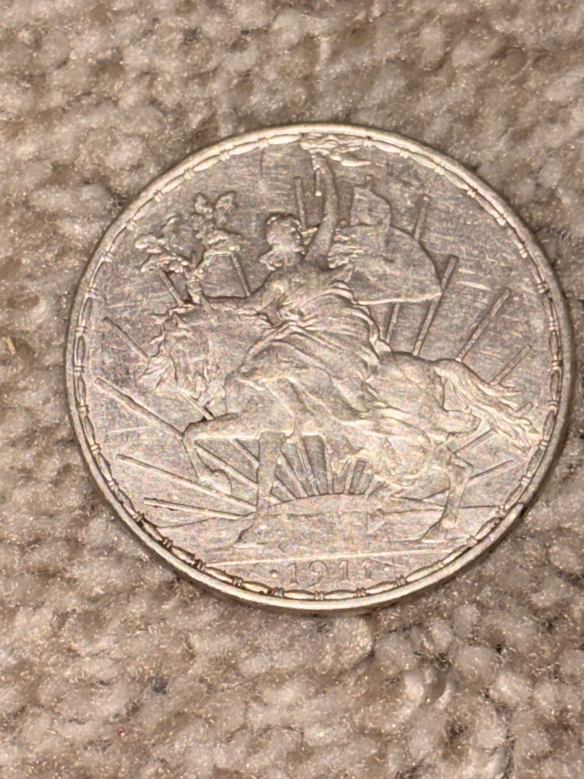 1911 Mexican Un Peso Silver Coin