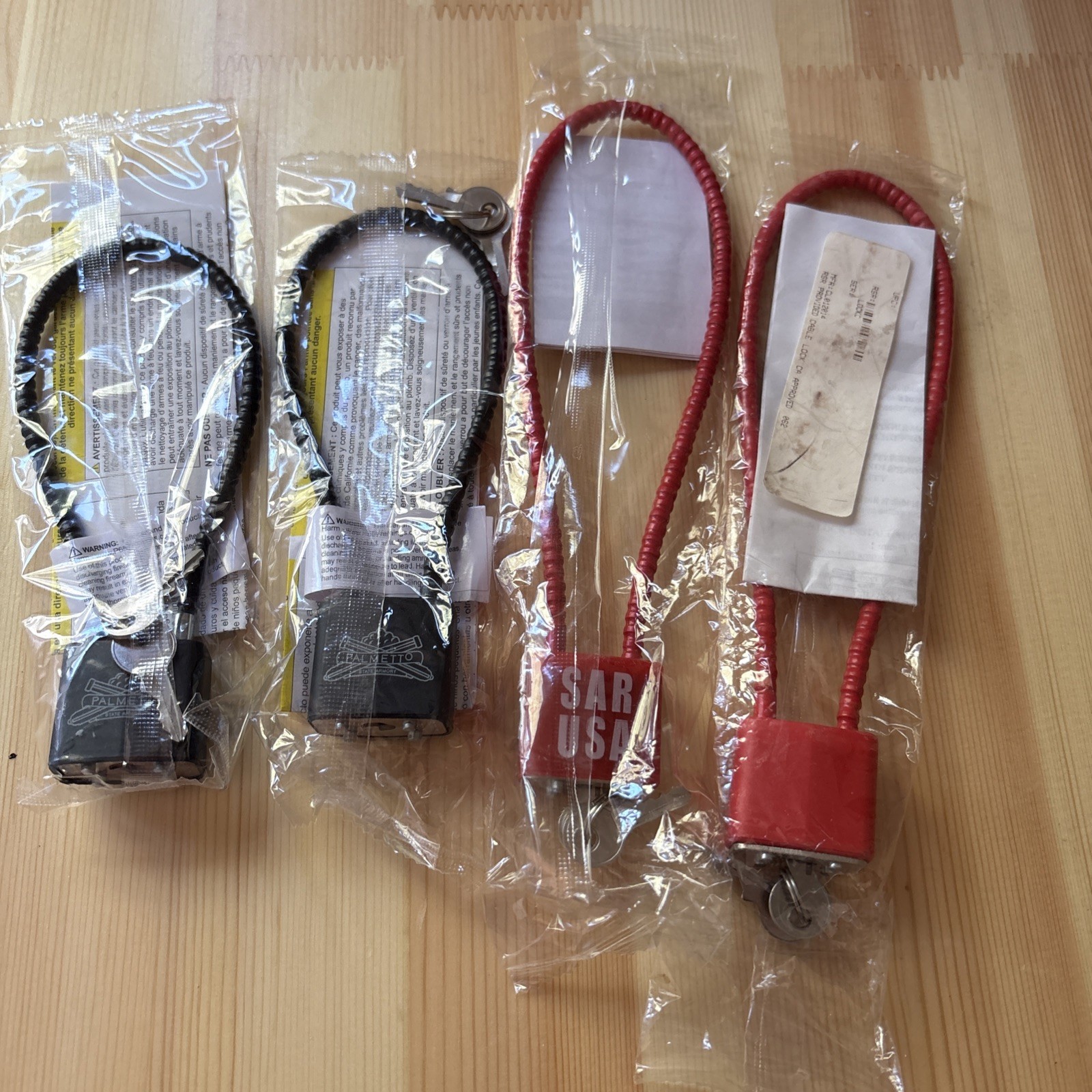 Qty 4 New Gun Lock Cable Safety And Keys 2 Per Lock- Red/black