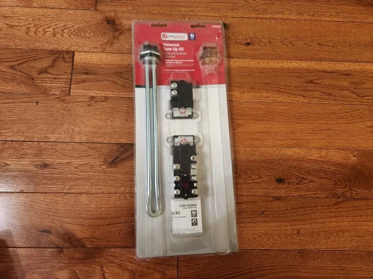 Utilitech Universal Hot Water Heater Tune-Up Kit - Missing One Element