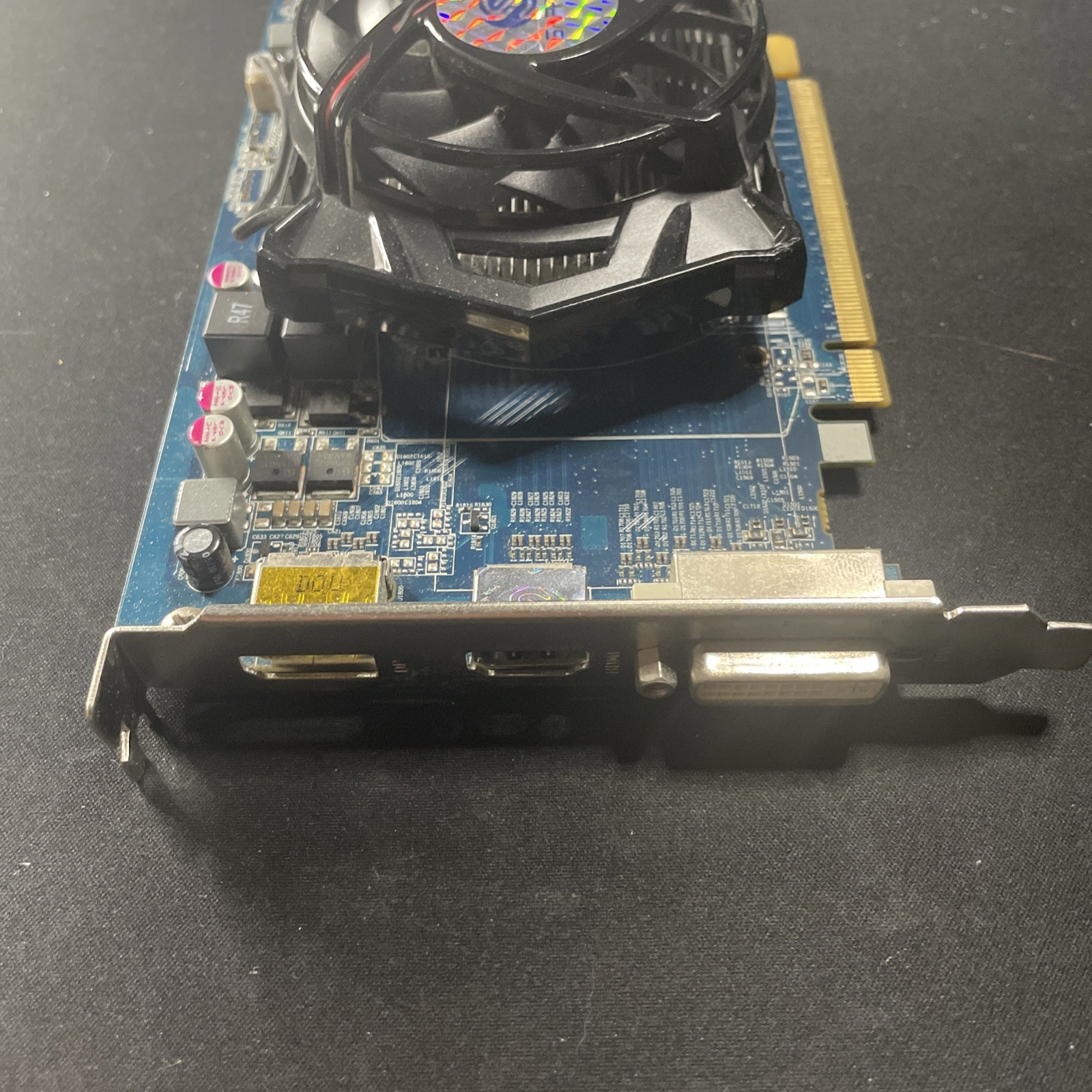 Sapphire ATI Radeon HD 5670 512MB GDDR5 PCIe - HDMI / DP / DVI